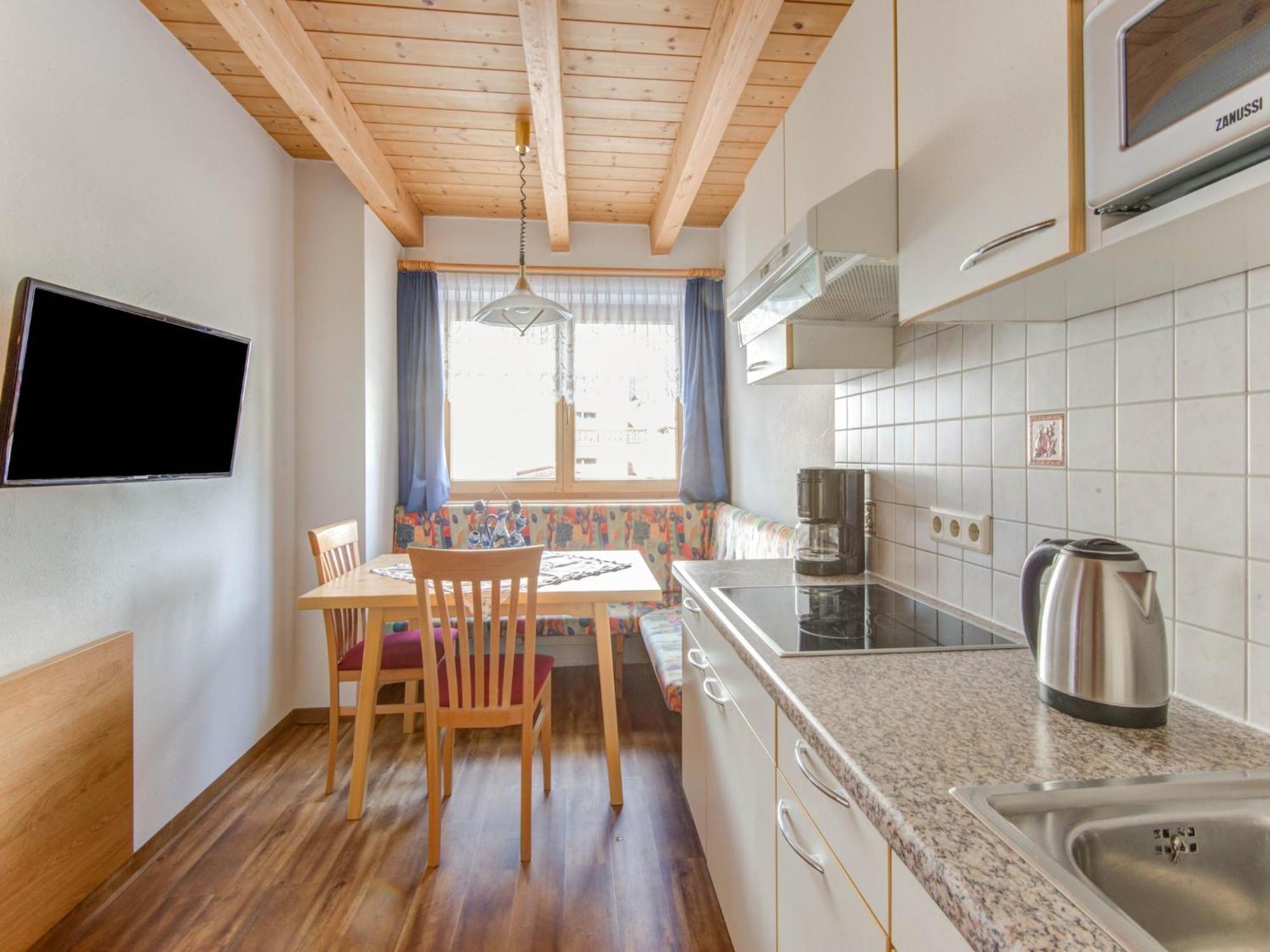 Comfortable Apartment In L Ngenfeld With Ski Storage Лангенфельд Экстерьер фото
