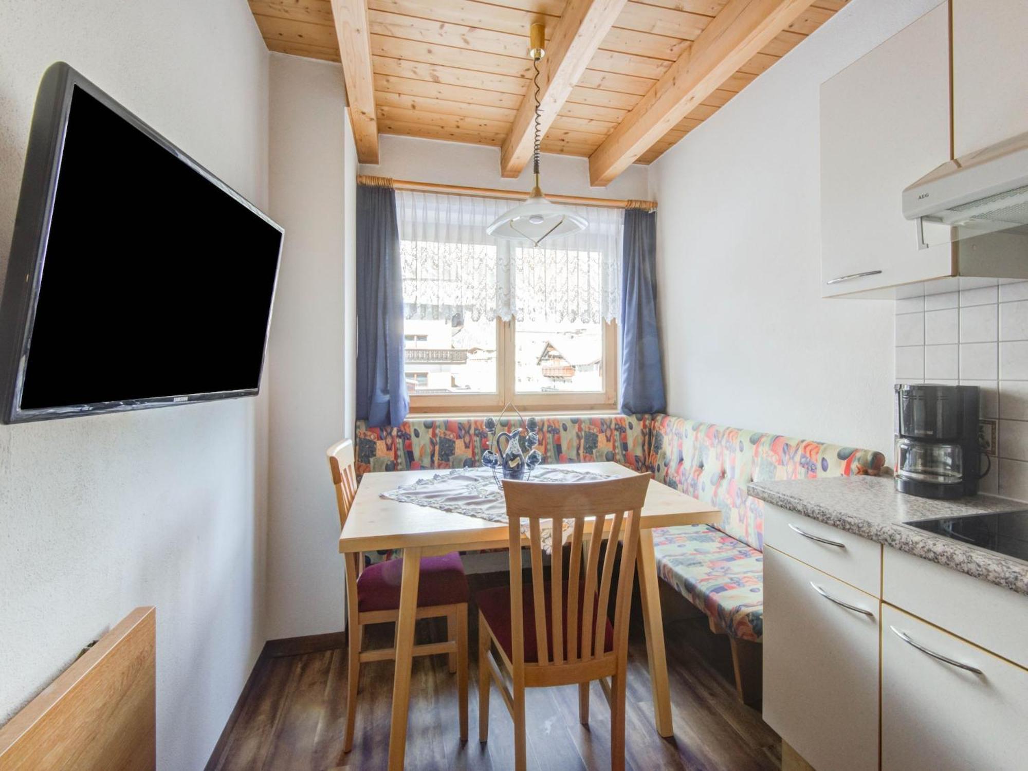 Comfortable Apartment In L Ngenfeld With Ski Storage Лангенфельд Экстерьер фото