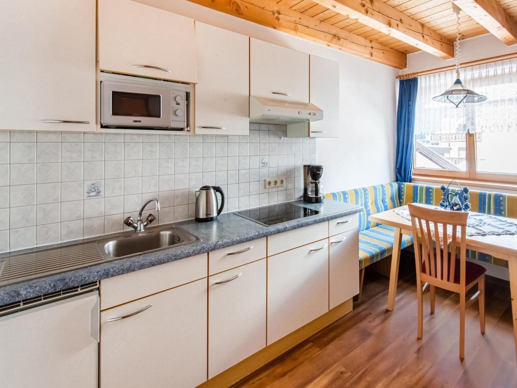 Comfortable Apartment In L Ngenfeld With Ski Storage Лангенфельд Экстерьер фото